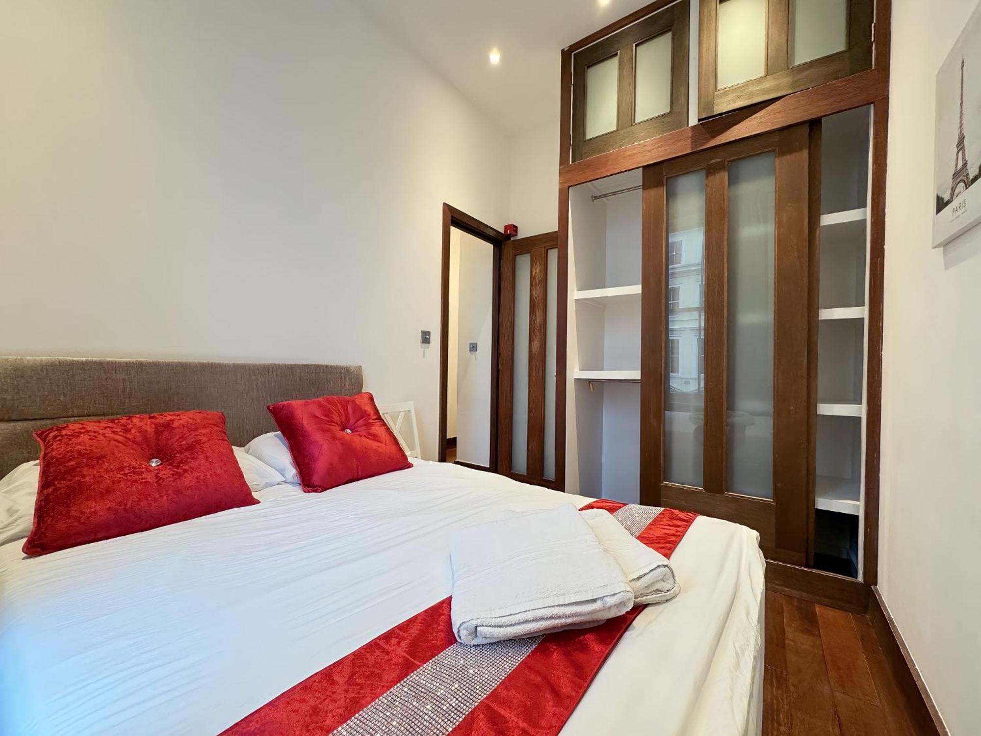 The Kensington Heights Apartment ลอนดอน ภายนอก รูปภาพ